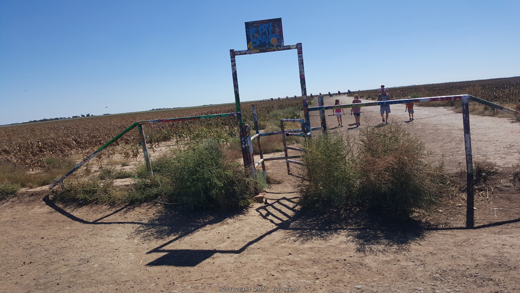 The entrance to Cadillac ranch